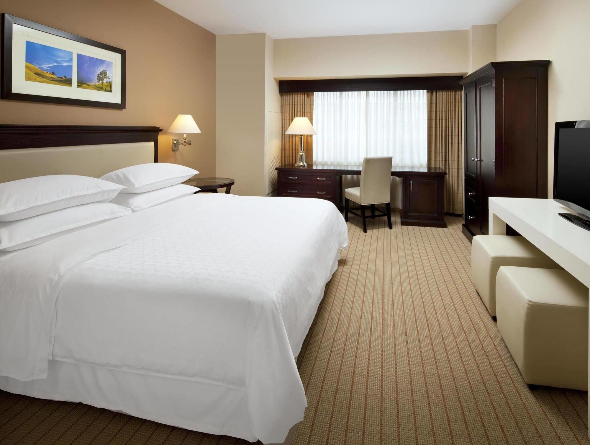 Sheraton Garden Grove-Anaheim South Bagian luar foto