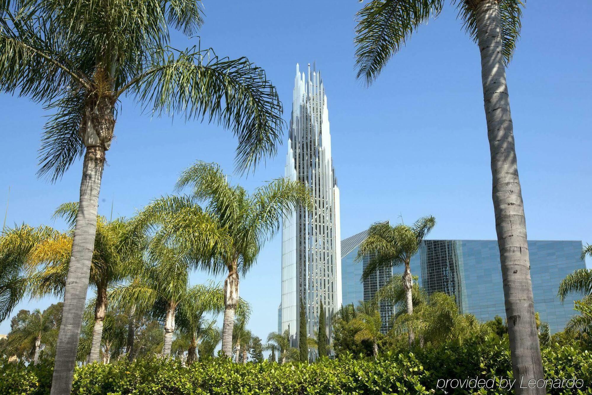 Sheraton Garden Grove-Anaheim South Bagian luar foto